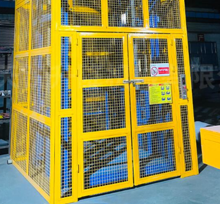 东山货梯可以安装在室外吗